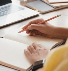 Expert Help vs Self-Study Why Students Choose Tutoriffic_11zon (1)